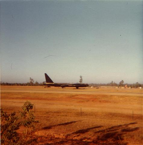 B-52.jpg